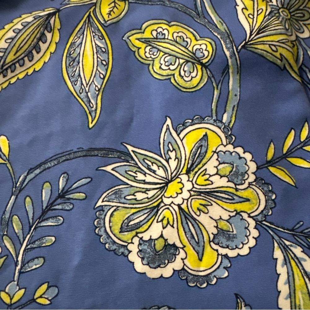 LOFT Floral Blue and Yellow Shorts EUC - Picture 4 of 4